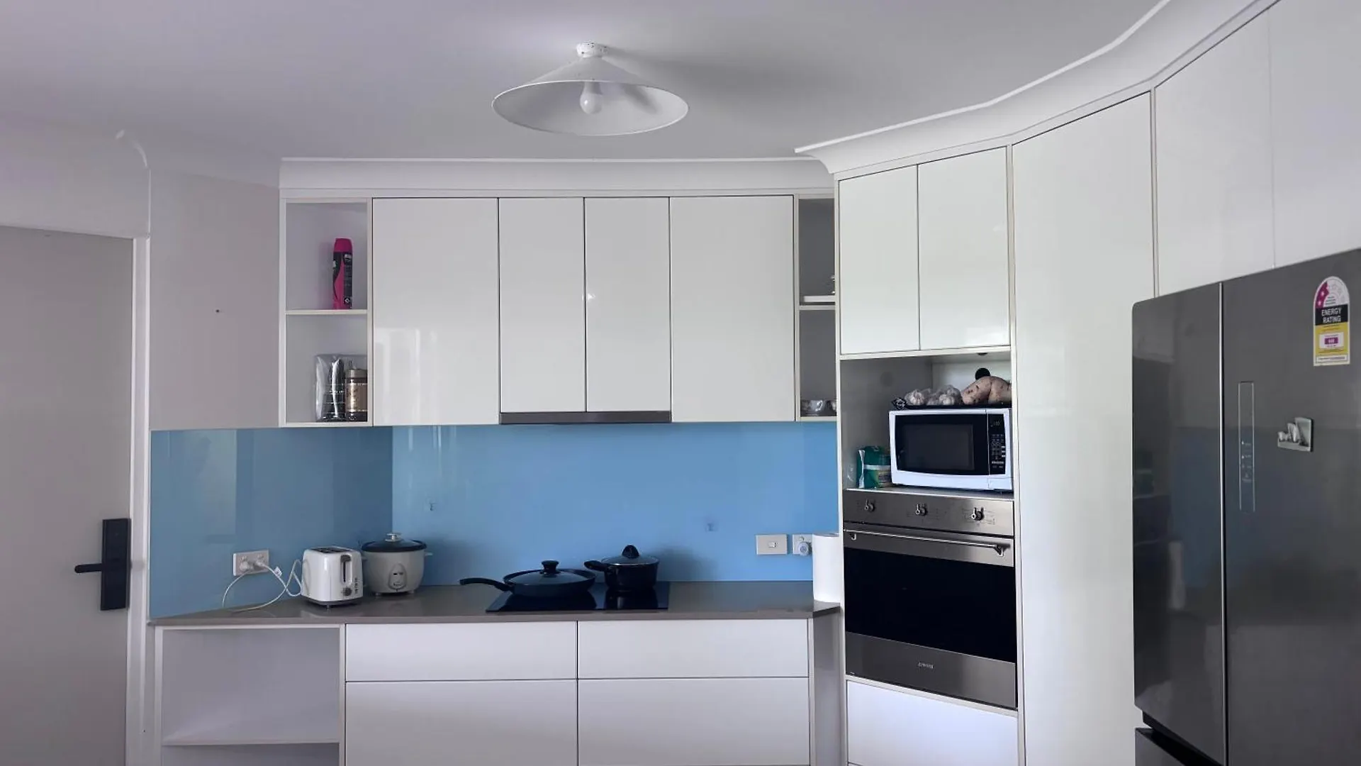You Guest House Barellan Point
